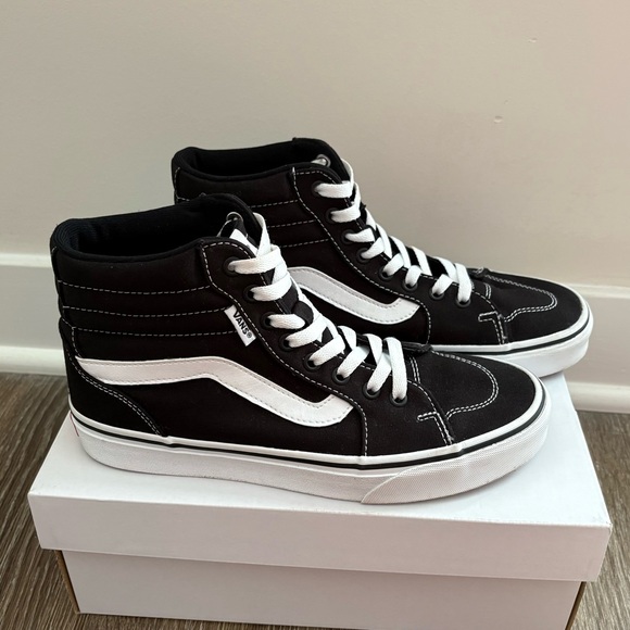 Vans Sk8-Hi Shoe High Top Sneaker - Picture 1 of 6